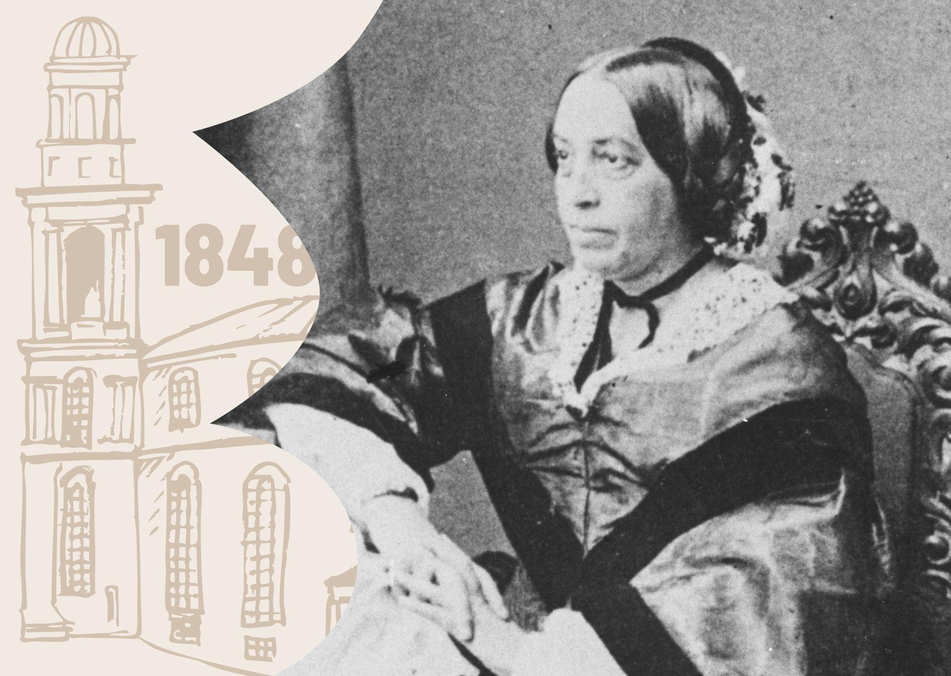 Schwarz-weiß-Fotografie von Clotilde Koch-Gontard in einem eleganten Kleid auf einem Stuhl sitzend, links Zeichnung der Frankfurter Paulskirche mit der Zahl 1848.