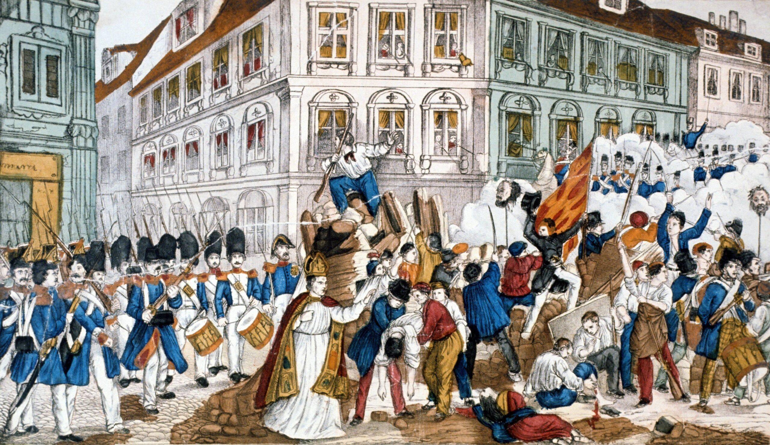 Zeitgenössische Illustration von den Juni-Aufstand in Frankreich. Menschen auf der Rechten seite, die Straßenbarrikaden errichten, einige tragen Fahnen und wehren sich gegen Soldaten, im Hintergrund mehrstöckige Gebäude.